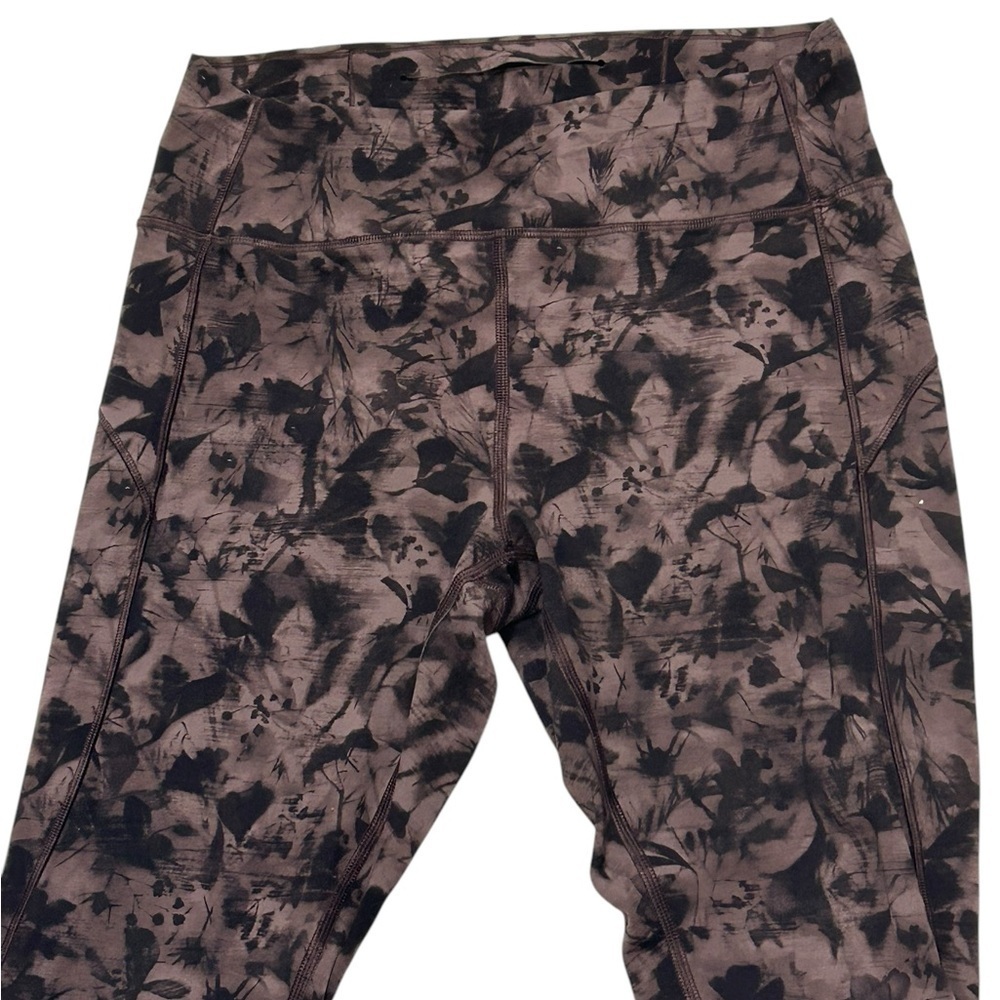 Lululemon In Movement Tight Legging 25" Mini Dusk Floral Antique Bark Black sz10 - Picture 3 of 10